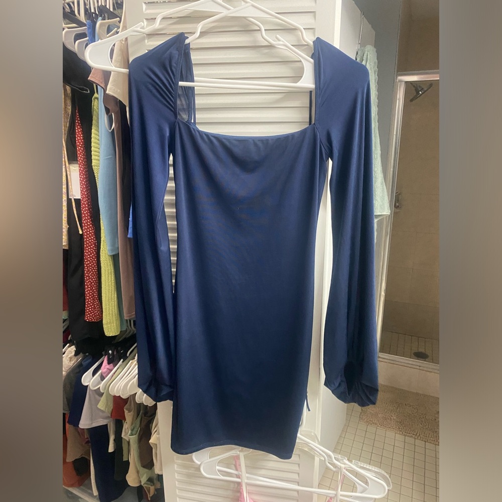 Blue Lucy in the sky dress size small. never worn doesn’t fit right